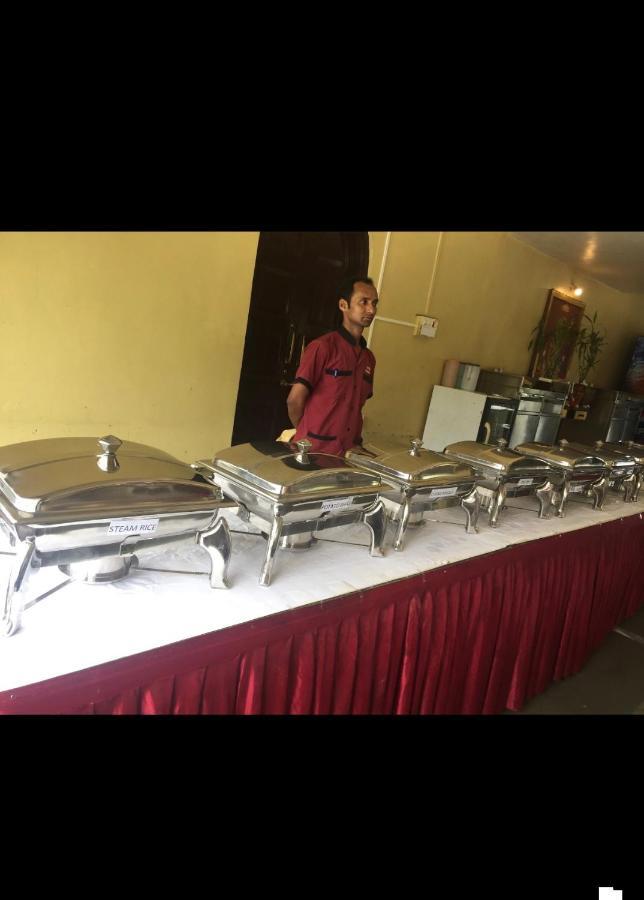 Hotel Manik Moti Лонавала Экстерьер фото