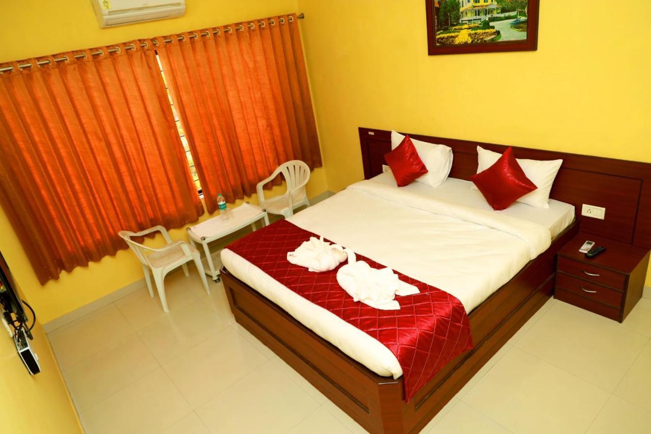 Hotel Manik Moti Лонавала Экстерьер фото